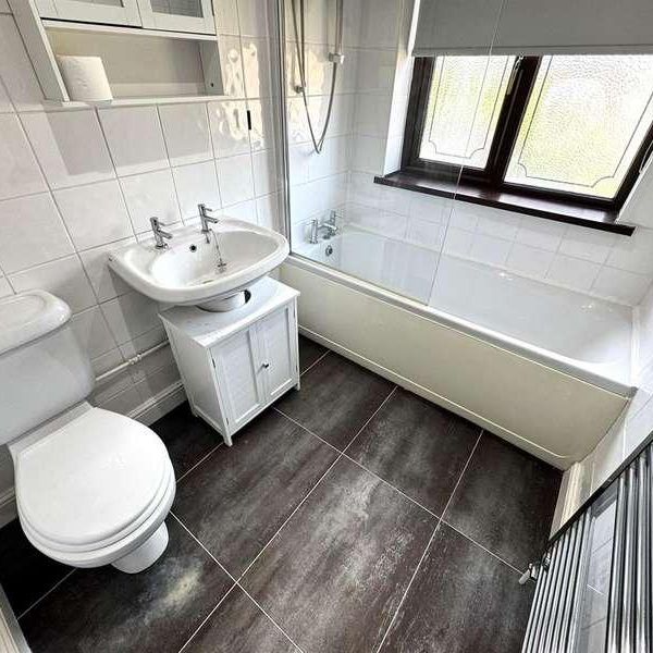 Broad Lane South, Wednesfield, WV11 - Photo 1
