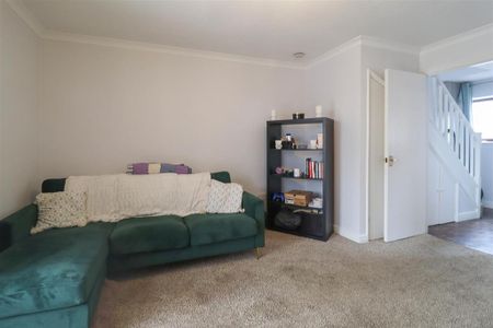 2 bedroom semi-detached house to rent - Photo 2