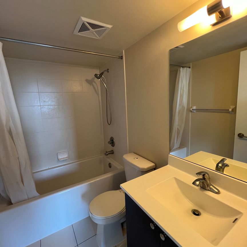 For Lease - 151 Village Green Square Unit# 404, Toronto, Ontario - Photo 1