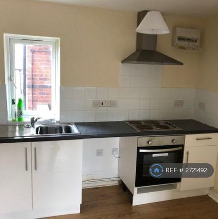 1 bedroom flat to rent - Photo 5