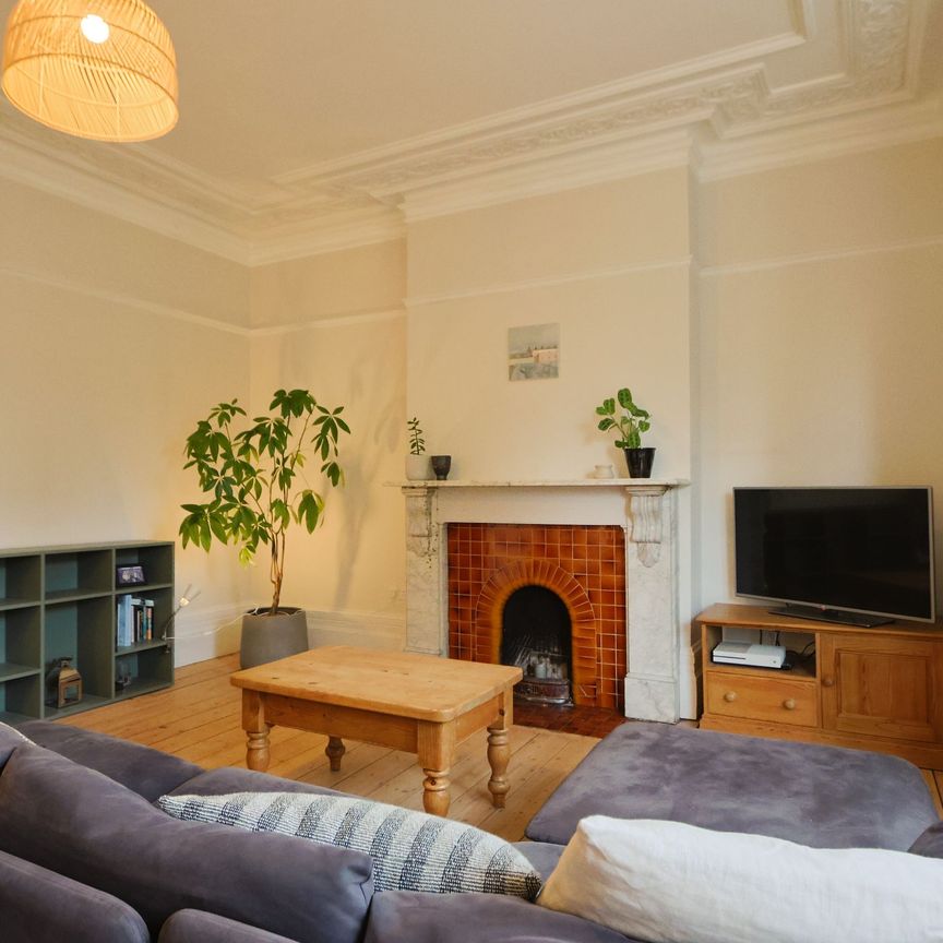 2 Bedroom Home – Professional Let - Photo 1