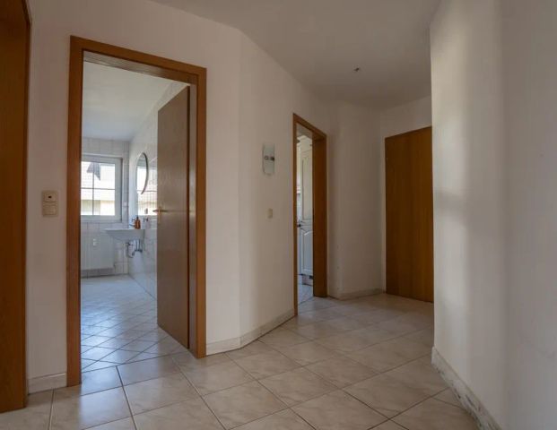 Helle ca. 89.7 m² große 3-Zimmer-Wohnung mit Westloggia, Weitblick bis zur Hohensyburg und Stellplatz - Photo 1