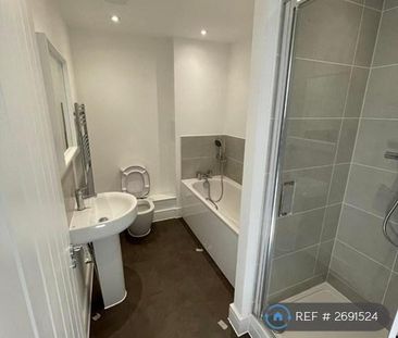 3 bedroom terraced house to rent - Photo 4