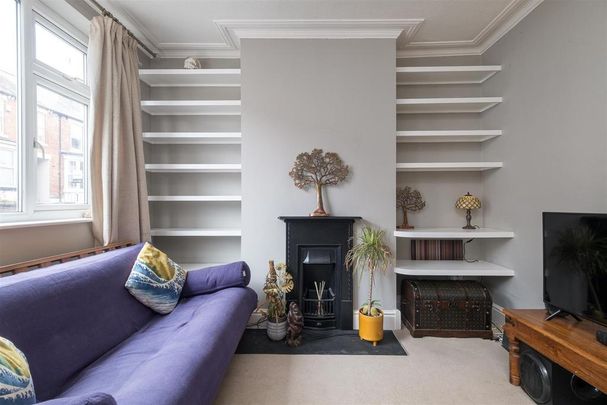 2 bedroom terraced house to rent - Photo 1