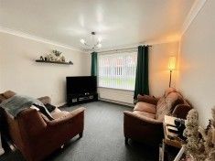 Lauder Way, Pelaw, Gateshead - Photo 2