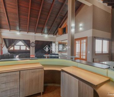 Casa com 4 quartos e 525m² para alugar em Estancia Velha, Canoas. - Foto 6