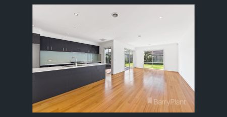 Modern Townhouse! - Photo 3