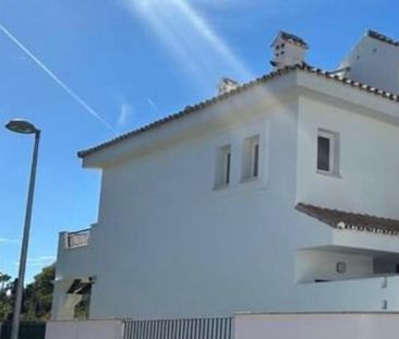 Luxury Townhouse for rent in Nueva Andalucia, Spain - Photo 6