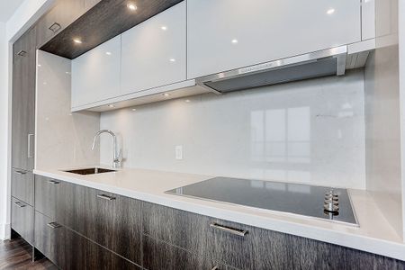 For Lease - 30 Inn On The Park Drive Unit# 2507, Toronto, Ontario - Photo 2