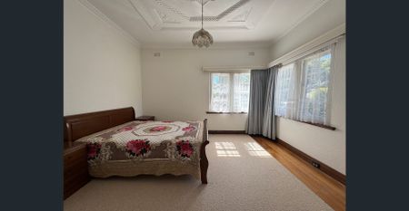 Two-Bedroom Refurbished Home in a Convenient Location - Photo 5