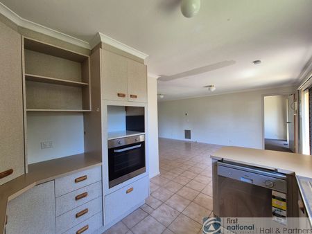 46 Clifton Way, Endeavour Hills - Photo 5