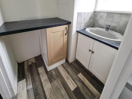 Studio to rent - Photo 5