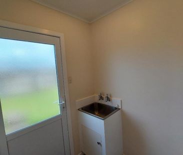 Two Bedroom Brick Unit in Merrilands - Photo 6