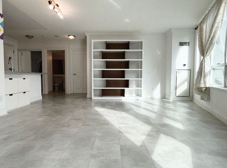 For Lease - 15 Greenview Avenue Unit# 905, Toronto, Ontario - Photo 3