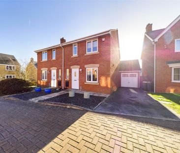 3 bedroom semi-detached house to rent - Photo 4