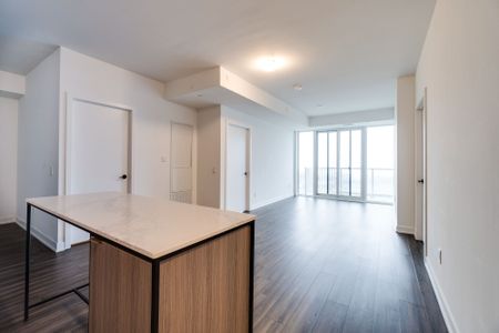 For Lease - 220 Missinnihe Way Unit# 1007, Mississauga, Ontario - Photo 4