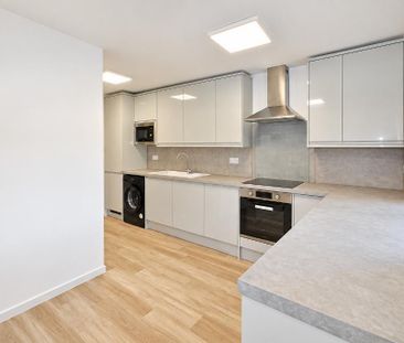 3 bedroom terraced house to rent - Photo 6