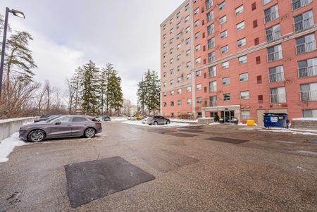 For Lease - 274 Erb Street Unit# 804, Waterloo, Ontario - Photo 5