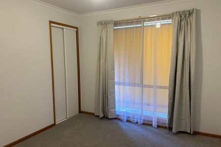 2/23 Severin Court, Thurgoona - Photo 2