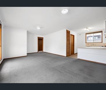 Fresh, Light and Low Maintenance - Photo 2