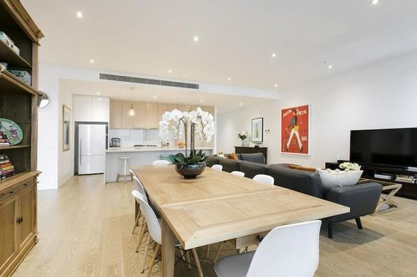 6106/35 Queens Bridge Street, Southbank. - Photo 1