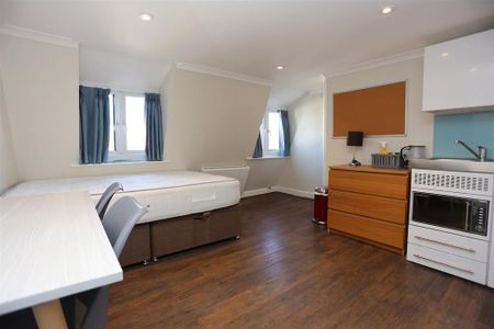 Studio to rent - Photo 5