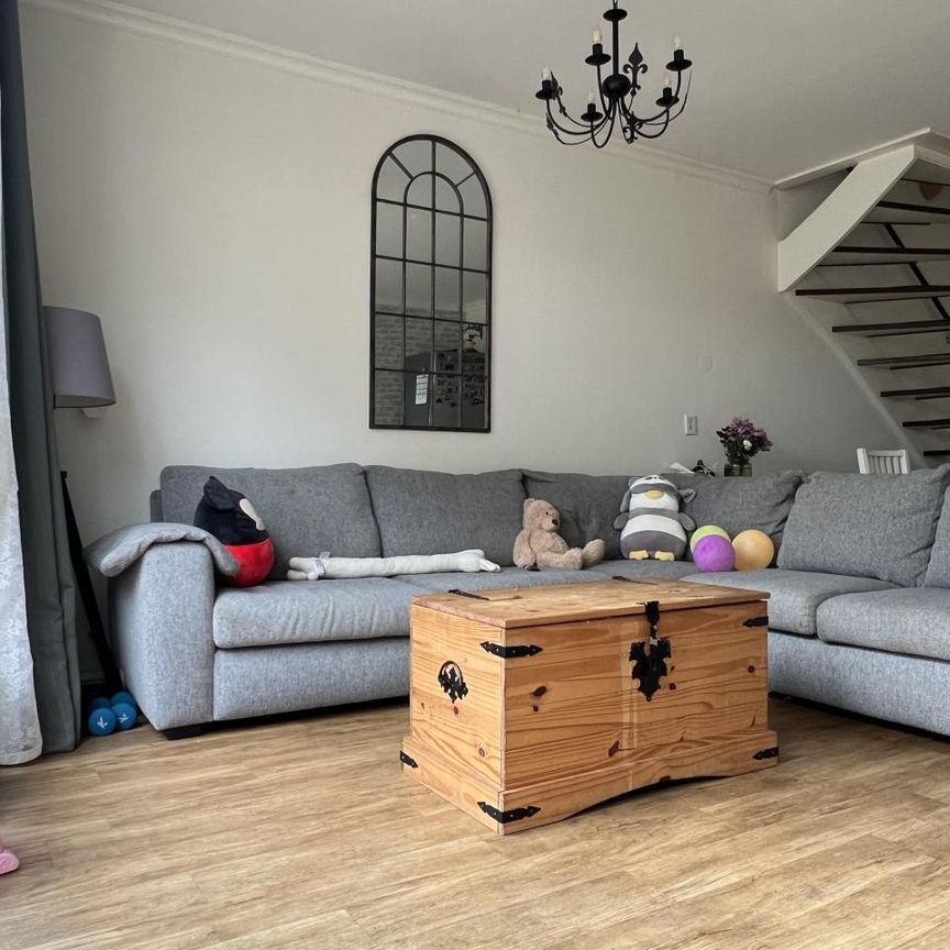 Bertha von Suttnerstraat, 2131VW, Hoofddorp - Photo 1