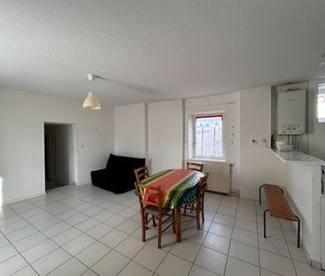 Location Appartement 2 pièces 48m² - Photo 2