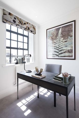 Three Bedroom Penthouse To Let Rainville Road Fulham W6 - Photo 2