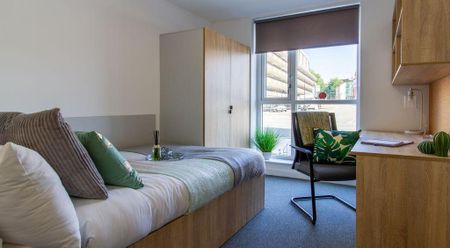 1 bedroom in a flat share to rent - Photo 5