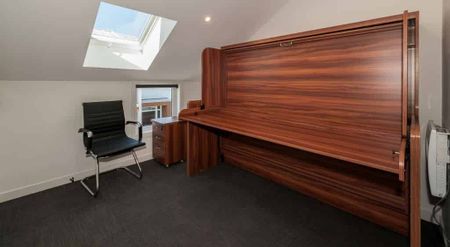 Matipo Room Available - Fully furnished includes power and internet - 1 Occupant ONLY - Photo 2