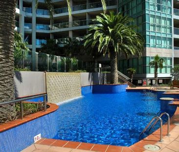 Beautifully positioned in the heart of Chatswood City - Photo 6