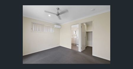 Fully Air Conditioned 4 Bedder - Photo 2