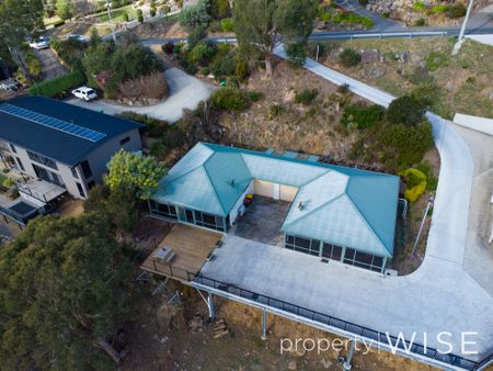 2/152 Blackstone Road - Photo 2