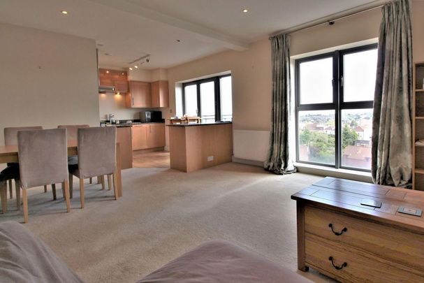 2 bedroom flat to rent - Photo 1