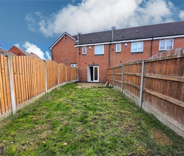 2 bedroom terraced house to rent - Photo 4