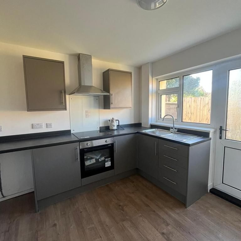 3 bedroom house to rent - Photo 1
