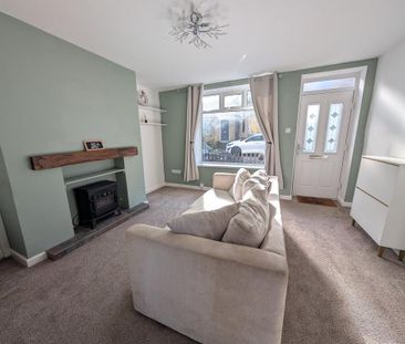 2 bedroom terraced house to rent - Photo 2