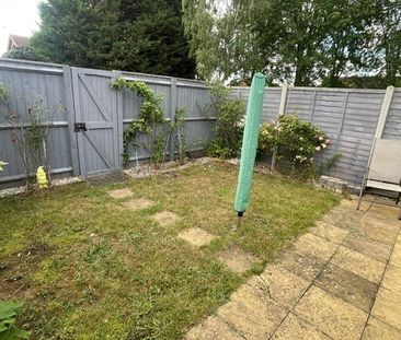 PETERBOROUGH - Photo 6