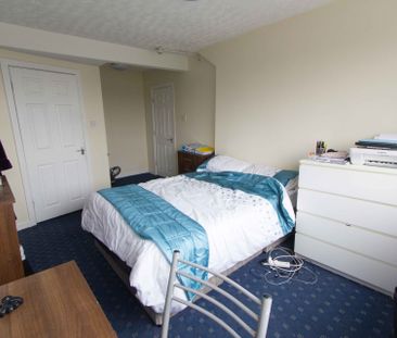 126 BURLEY ROAD Leeds - LS3 1JP - Photo 2