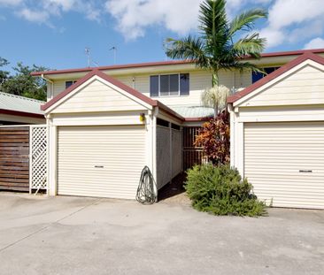 STUNNING MOVE-IN READY HOME IN GLADSTONE CENTRAL - Photo 3