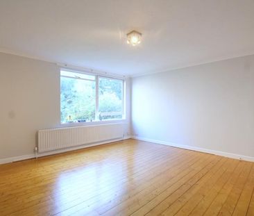 3 bedroom flat to rent - Photo 3