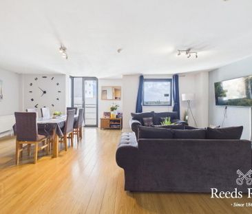 Apartment 11 17 Queens Square, Belfast, BT1 3FF - Photo 1