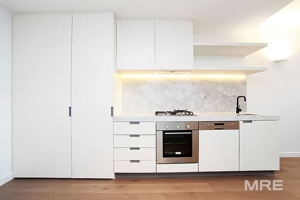 620/33 Blackwood Street, North Melbourne - Photo 1