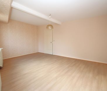 Location Appartement 2 pièces 65m² DECIZE 58300 - Photo 2