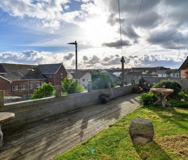 King Edward Crescent - Photo 2