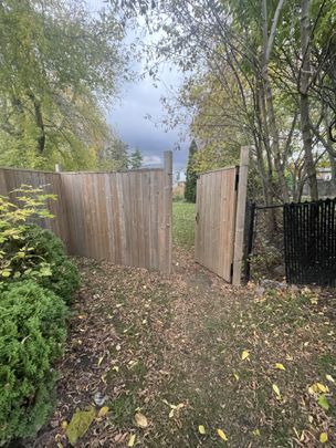 For Lease - 225 Cox Mill Road, Barrie, Ontario - Photo 1