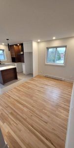 4½ tranquille rénové | WiFi, stationnement, A/C inclus - Photo 4
