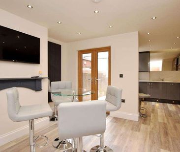 St. Lukes Street Room 1 - Photo 1