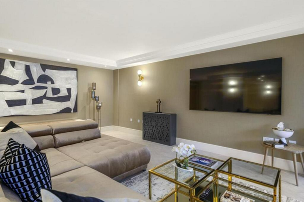 5 bedroom flat to rent - Photo 1